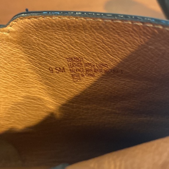 Sofft Black Pointed Toe Leather Booties with buckle detail 9.5 - Picture 8 of 12